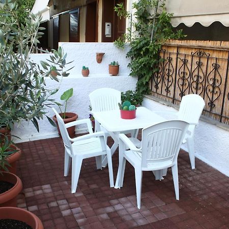 Sweet Stone Apartment In Imittos Athen Eksteriør bilde
